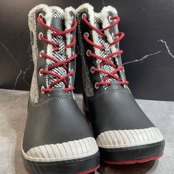 Keen Elsa WaterproofBoot Black/WhitePlaid Size9.5m